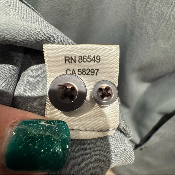 Tommy Bahama Original Fit Men's XL Silk Short Sleeve Button Down Shirt Grey - Picture 7 of 7